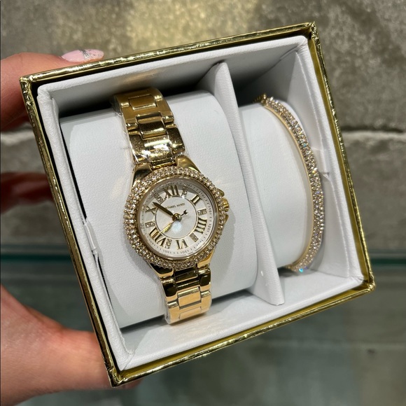 MK LADIES WATCH - Picture 2 of 11